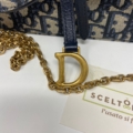 Pochette Saddle -Dior- Staffa con motivo "D"