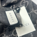 Stola Gucci brand